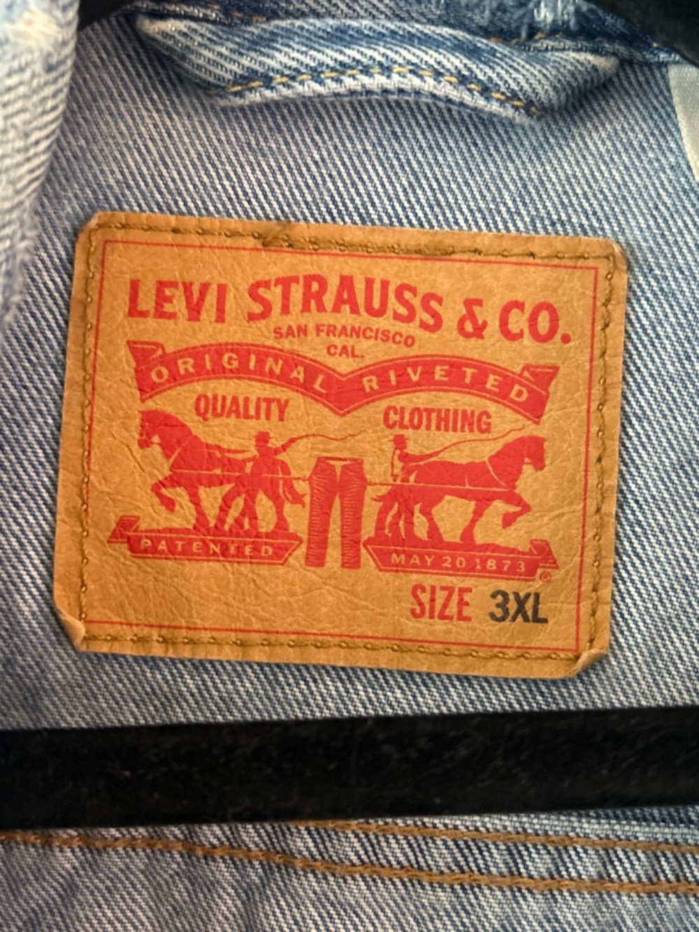 Levi's Light Blue Denim Jacket - Picture 2 of 4